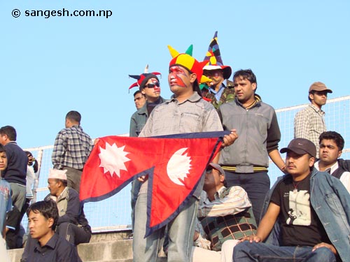 nepalifan1.jpg